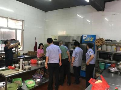 全面摸排！福州晉安區(qū)嚴(yán)查進(jìn)口水產(chǎn)品等食品安全，筑牢食品銷(xiāo)售防線